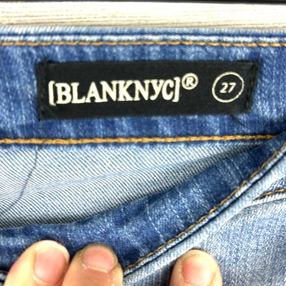 Blank NYC Women’s 27 Blue Fringed Tulip Hem Cropped Flared Denim Jeans - Picture 5 of 7